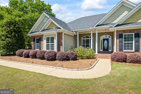 Exterior - 2060 Dixie Rd, Covington, GA 30014 photo 4 of 17