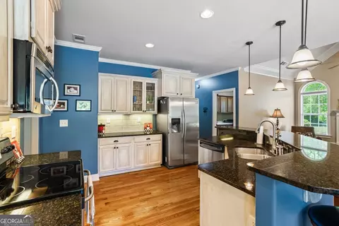 Kitchen - 2060 Dixie Rd, Covington, GA 30014 photo 1 of 3