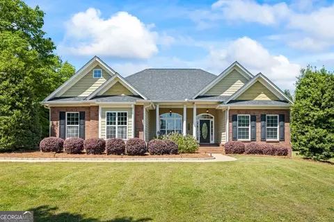 Exterior - 2060 Dixie Rd, Covington, GA 30014 photo 3 of 17