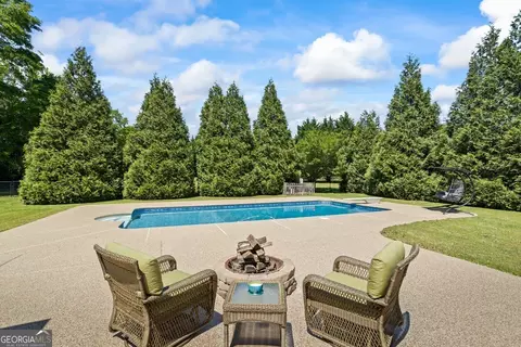 Exterior - 2060 Dixie Rd, Covington, GA 30014 photo 10 of 17