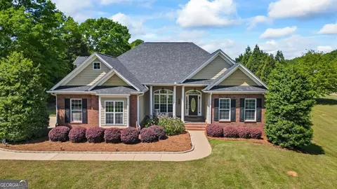 Exterior - 2060 Dixie Rd, Covington, GA 30014 photo 2 of 17