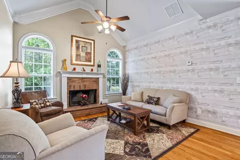 Living - 2060 Dixie Rd, Covington, GA 30014 photo 3 of 3