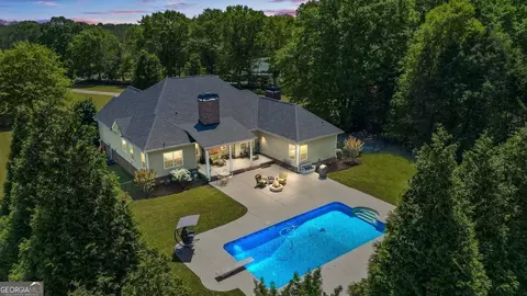 2060 Dixie Rd, Covington, GA 30014