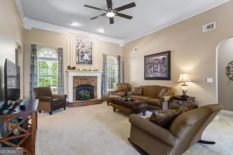 Living - 2060 Dixie Rd, Covington, GA 30014 photo 1 of 3
