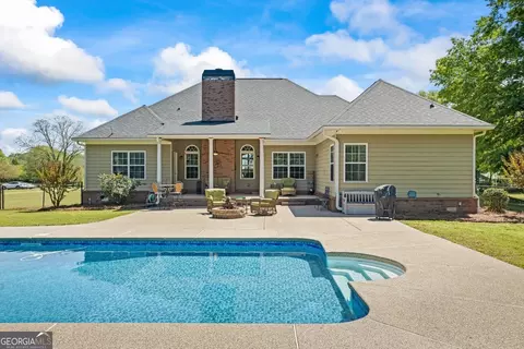 Exterior - 2060 Dixie Rd, Covington, GA 30014 photo 11 of 17