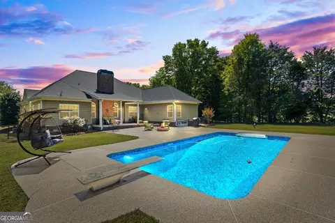 Exterior - 2060 Dixie Rd, Covington, GA 30014 photo 7 of 17