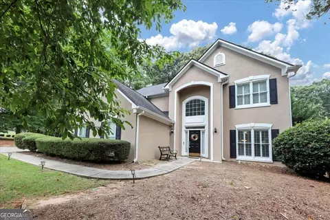 6815 Fairgreen Dr, Suwanee, GA 30024
