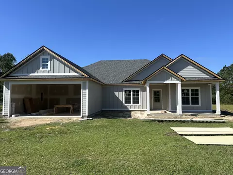 2307 Woodland Dr, Adel, GA 31620