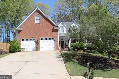 561 Valleyside Dr, Dallas, GA 30157