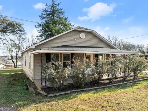 186 Midway Xing, Cornelia, GA 30531