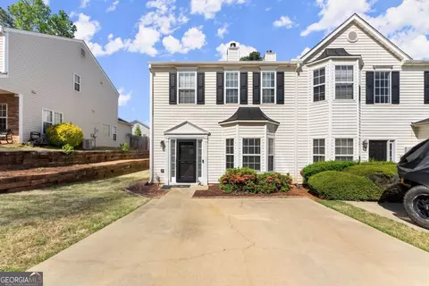 4647 Crawford Oaks Dr, Oakwood, GA 30566