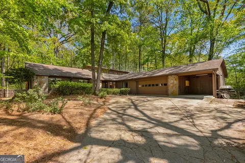 3444 Wood Acres Blvd, Duluth, GA 30096