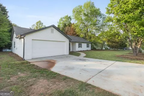 175 Cypress Dr, Covington, GA 30016 photo 2