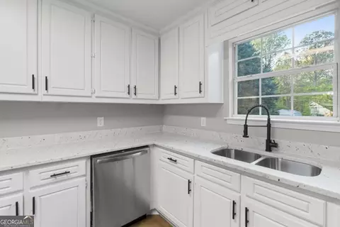 175 Cypress Dr, Covington, GA 30016 photo 11