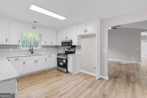 175 Cypress Dr, Covington, GA 30016 photo 9