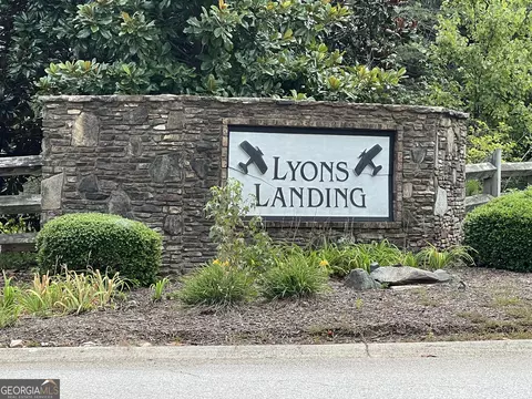113 W Lake Blvd, Carrollton, GA 30116
