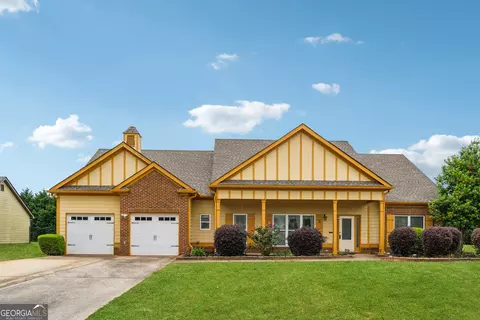 722 Stratford Ln, Winder, GA 30680