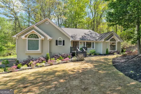 1819 Yorkshire Dr, Woodstock, GA 30189