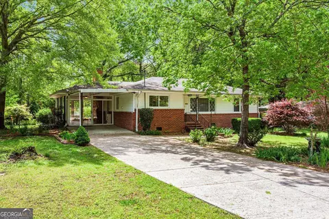 3800 Whitaker Ln, Lithia Springs, GA 30122