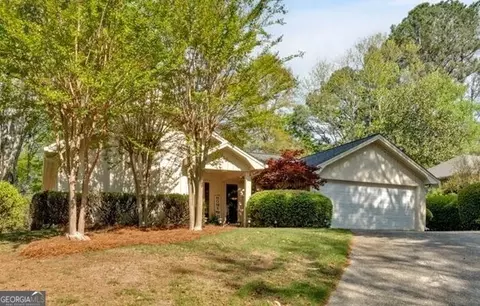 30 Sweetwood Ct, Roswell, GA 30076