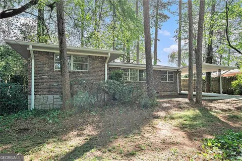 2480 Warwick Cir, Atlanta, GA 30345
