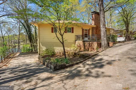 3635 Schofield Rd, Gainesville, GA 30506 photo 2