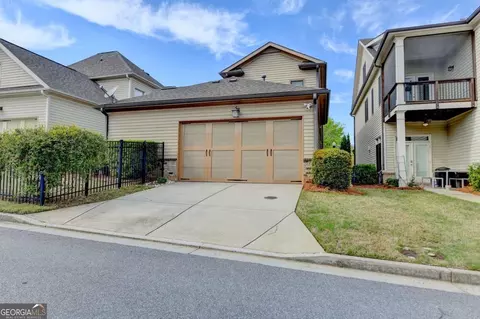 Exterior - 6425 Bellmoore Park Ln, Duluth, GA 30097 photo 8 of 14