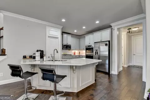 Kitchen - 6425 Bellmoore Park Ln, Duluth, GA 30097 photo 3 of 5