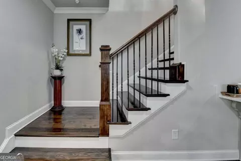 Entry Way - 6425 Bellmoore Park Ln, Duluth, GA 30097 photo 3 of 6