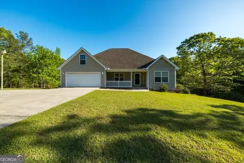 1168 E Seminole Dr, Byron, GA 31008