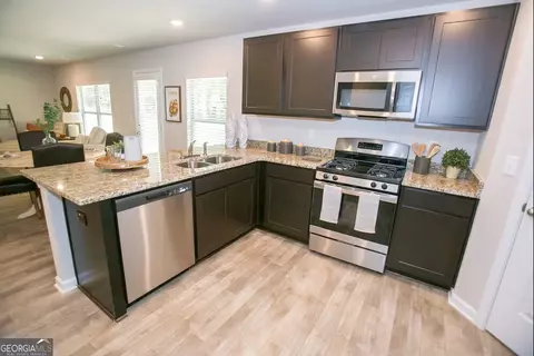 Kitchen - 301 Cody Dr, Macon, GA 31216 photo 2 of 2