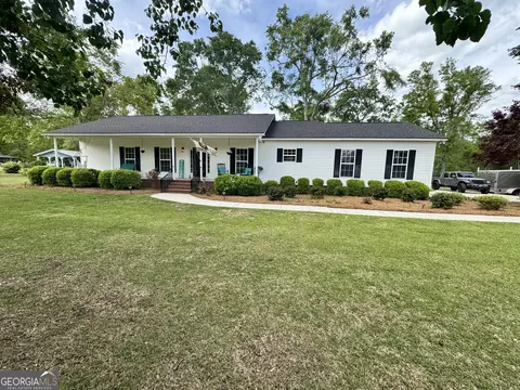 126 Patrick St, Swainsboro, GA 30401