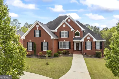 2351 Rabbit Farm Cir, Loganville, GA 30052