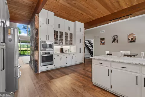 Kitchen - 4383 Pool Rd, Winston, GA 30187 photo 6 of 8