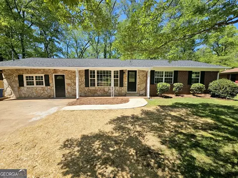 1315 Greenview Dr, Griffin, GA 30224