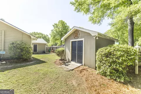 Exterior - 2045 Northside Rd, Perry, GA 31069 photo 11 of 12