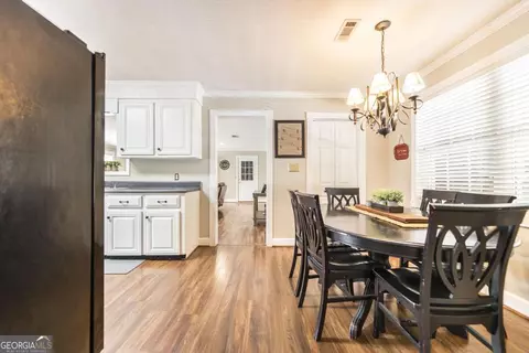 Dining - 2045 Northside Rd, Perry, GA 31069 photo 5 of 5