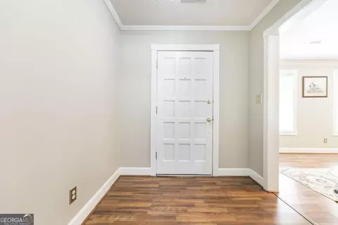 Entry Way - 2045 Northside Rd, Perry, GA 31069 photo 1 of 5
