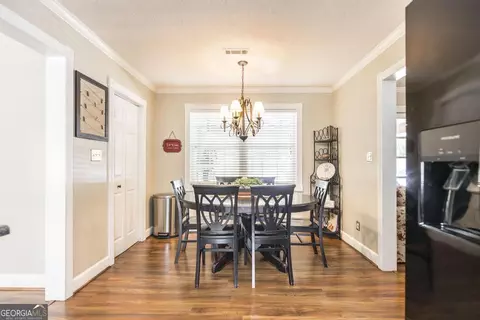 Dining - 2045 Northside Rd, Perry, GA 31069 photo 4 of 5