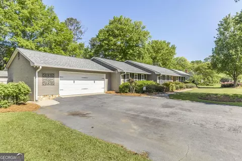 Exterior - 2045 Northside Rd, Perry, GA 31069 photo 5 of 12