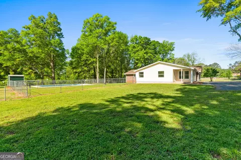 Exterior - 446 Biles Rd, Jackson, GA 30233 photo 9 of 10
