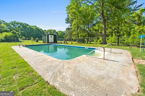 Exterior - 446 Biles Rd, Jackson, GA 30233 photo 5 of 10