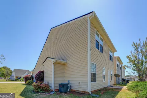 Exterior - 20 Highgate Trl, Covington, GA 30016 photo 6 of 7