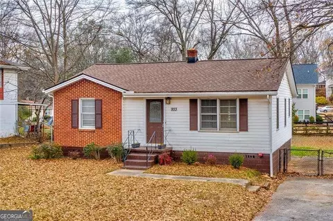 933 Dell Ave SE, Smyrna, GA 30080