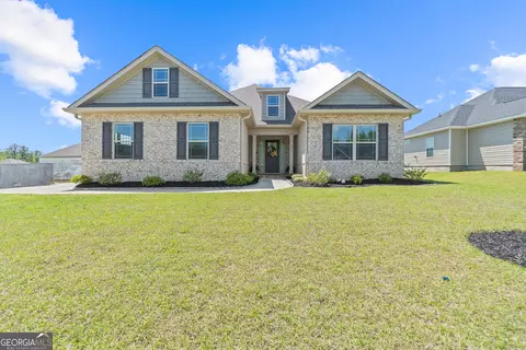 301 Creek Ridge Dr, Warner Robins, GA 31088