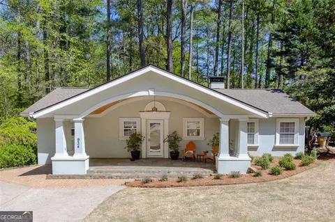 934 Pine Cir, Woodstock, GA 30189