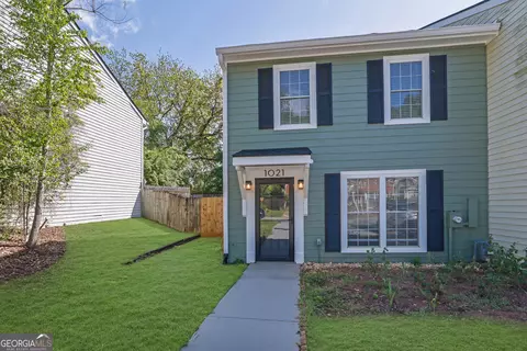 1021 Windy Oaks Ct SE, Smyrna, GA 30080