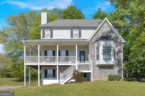 27 Friendship Rd, Euharlee, GA 30145