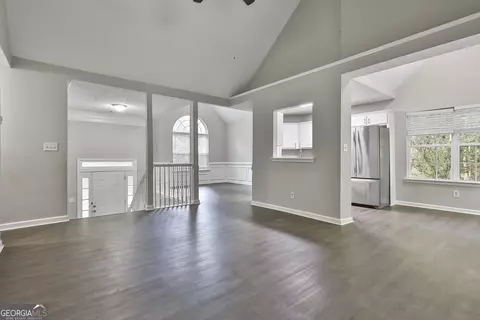 Living - 28 Willow Ridge Dr, Hampton, GA 30228 photo 3 of 4