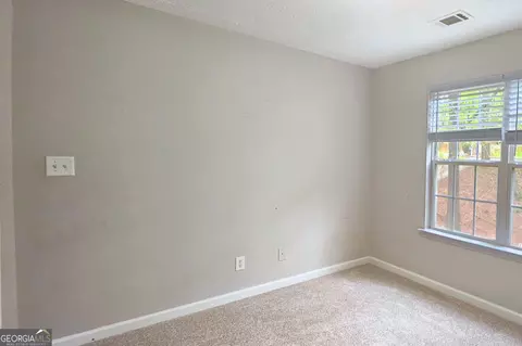 Bedroom - 28 Willow Ridge Dr, Hampton, GA 30228 photo 4 of 10